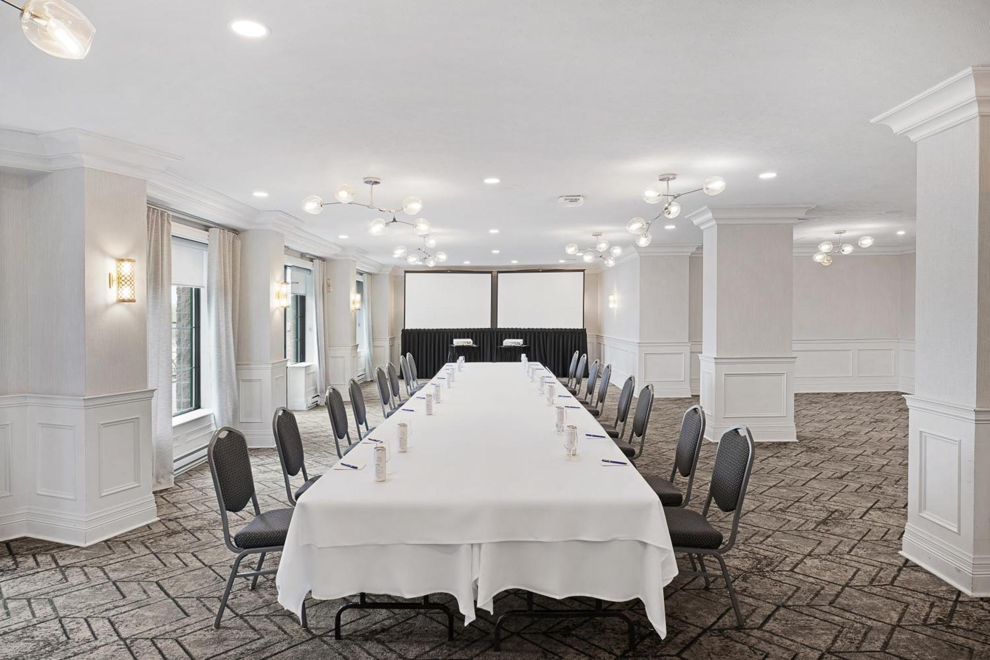 Delta Hotels By Marriott Fredericton Eksteriør billede