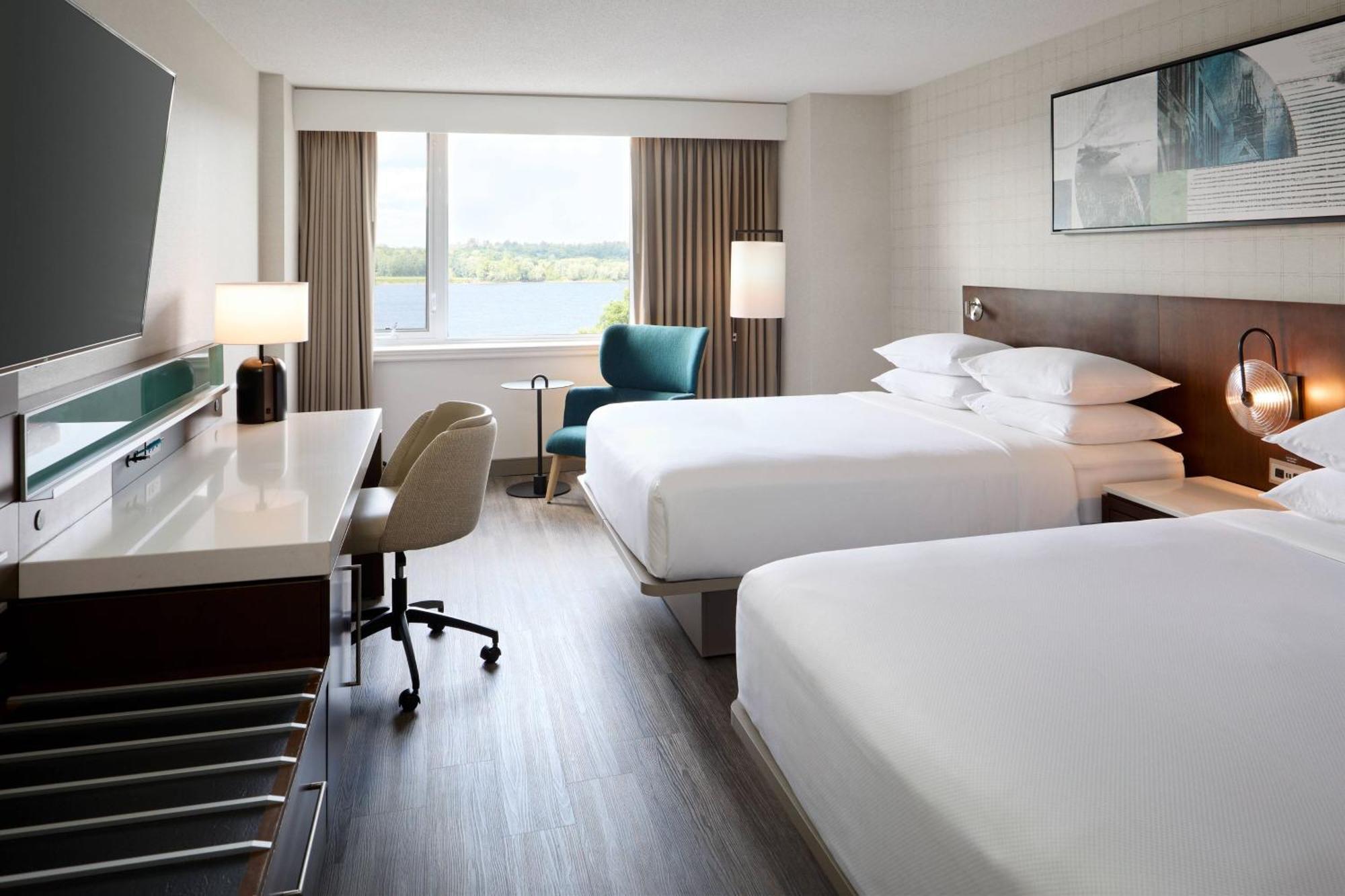 Delta Hotels By Marriott Fredericton Eksteriør billede