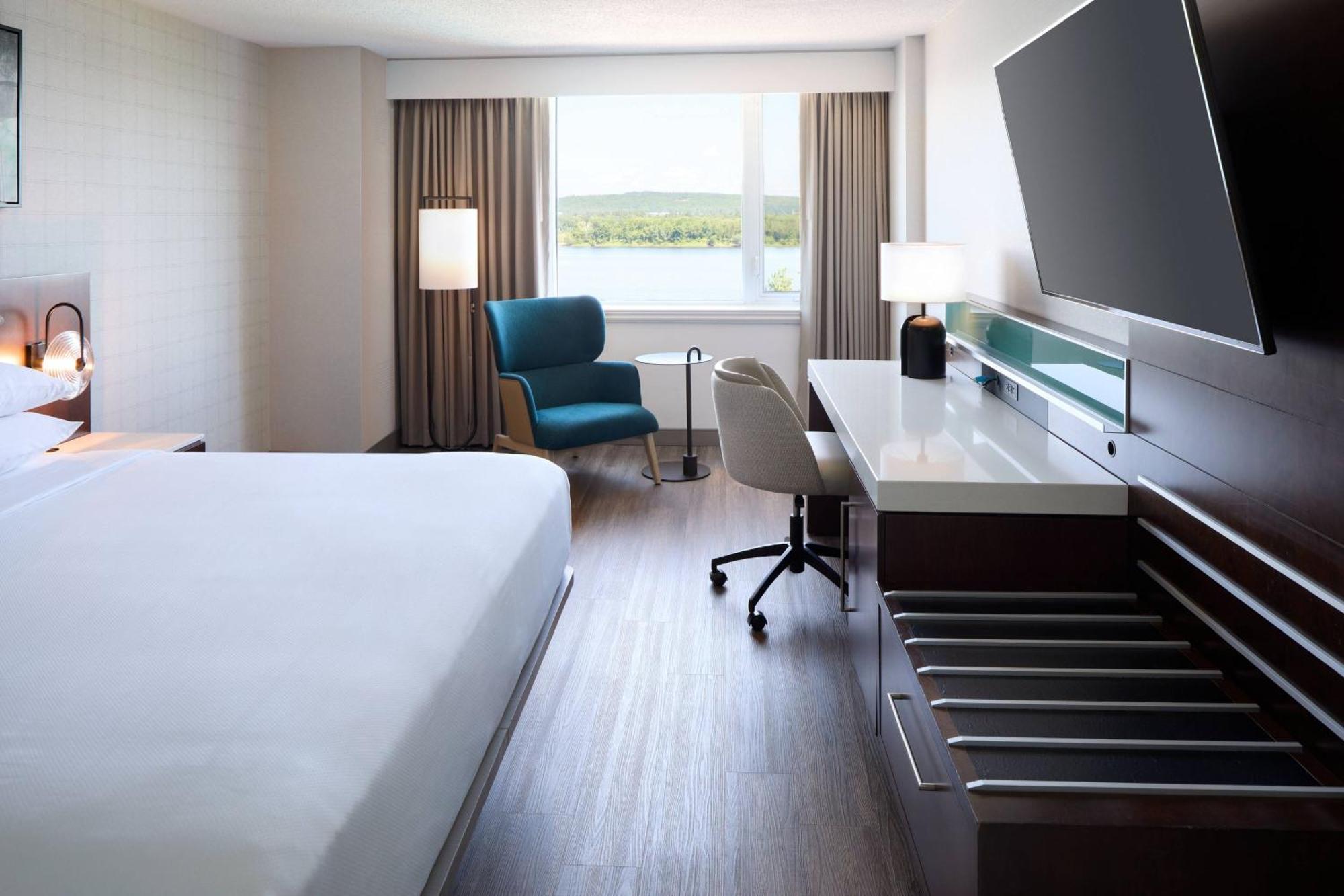 Delta Hotels By Marriott Fredericton Eksteriør billede